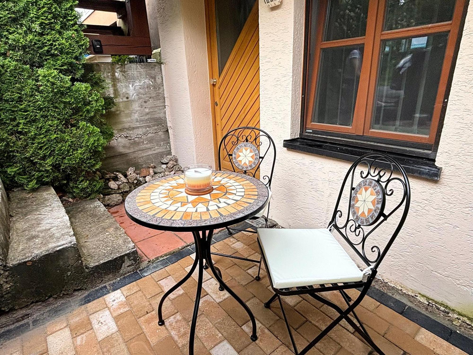 Apartment In Natur Und Flughafen Naehe Nuremberg Exterior photo
